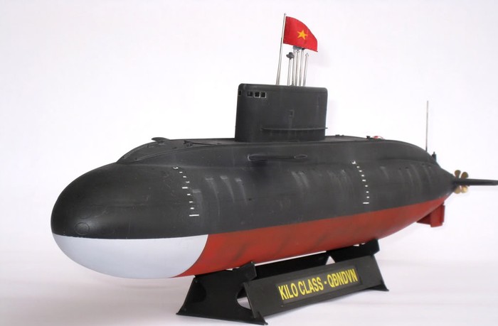 Mô hình tàu ngầm Kilo của Việt Nam